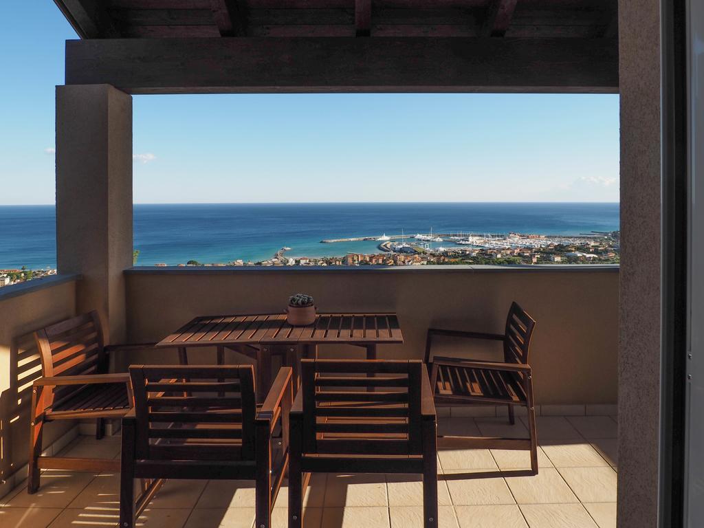 Agriturismo "I Castellari" Pietra Ligure Bilik gambar