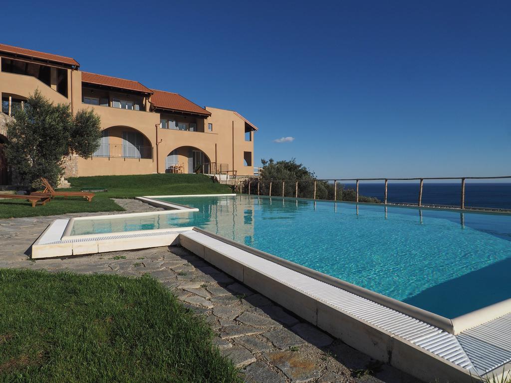 Agriturismo "I Castellari" Pietra Ligure Luaran gambar