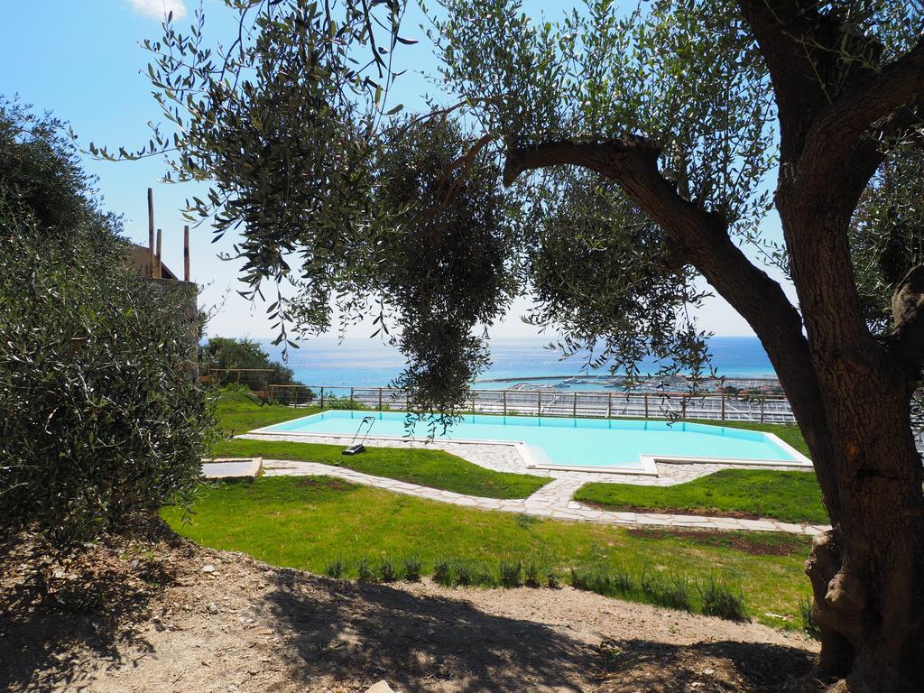 Agriturismo "I Castellari" Pietra Ligure Luaran gambar