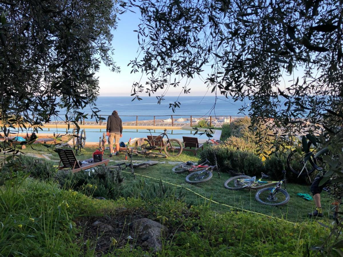 Agriturismo "I Castellari" Pietra Ligure Luaran gambar