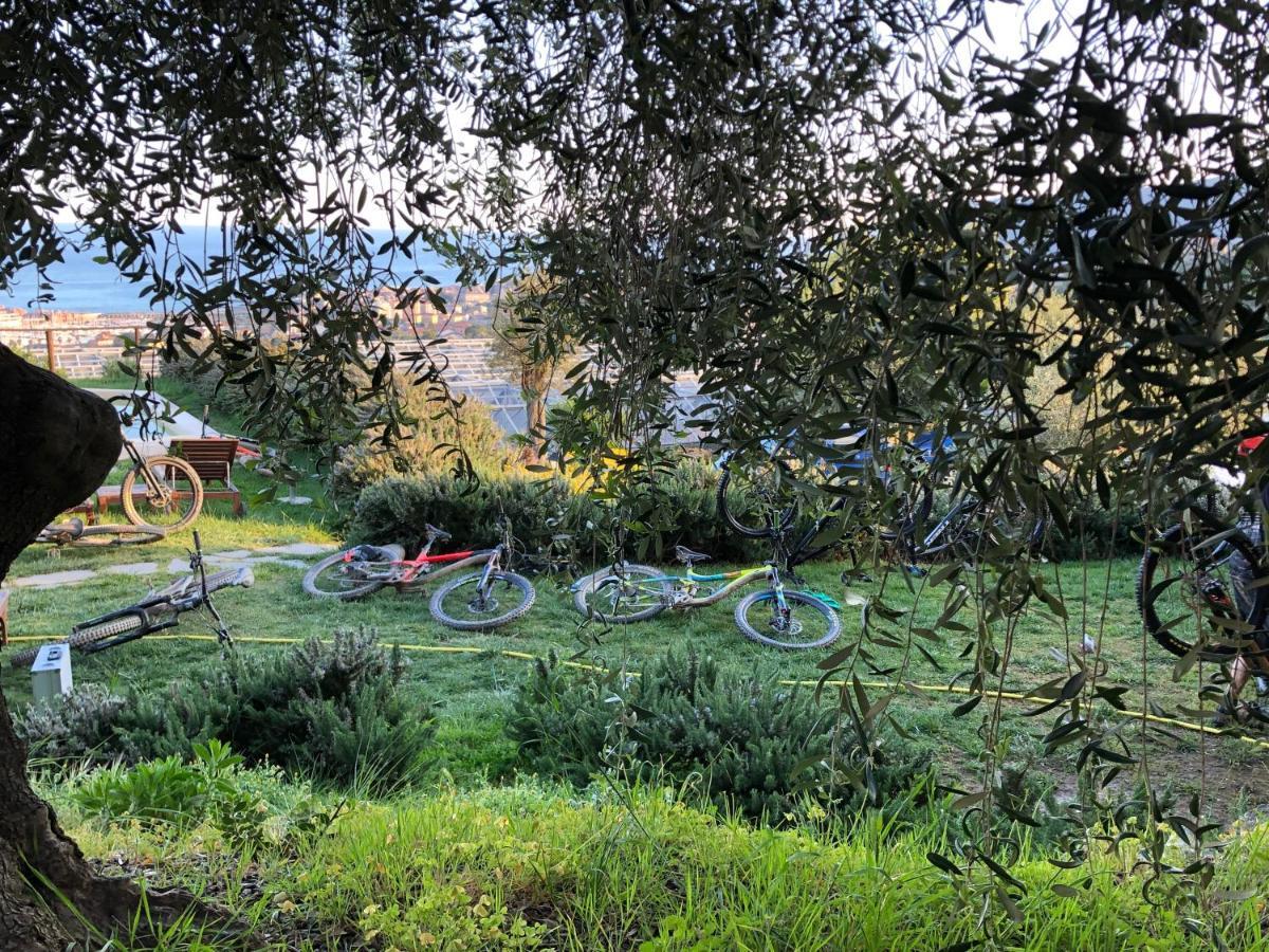 Agriturismo "I Castellari" Pietra Ligure Luaran gambar